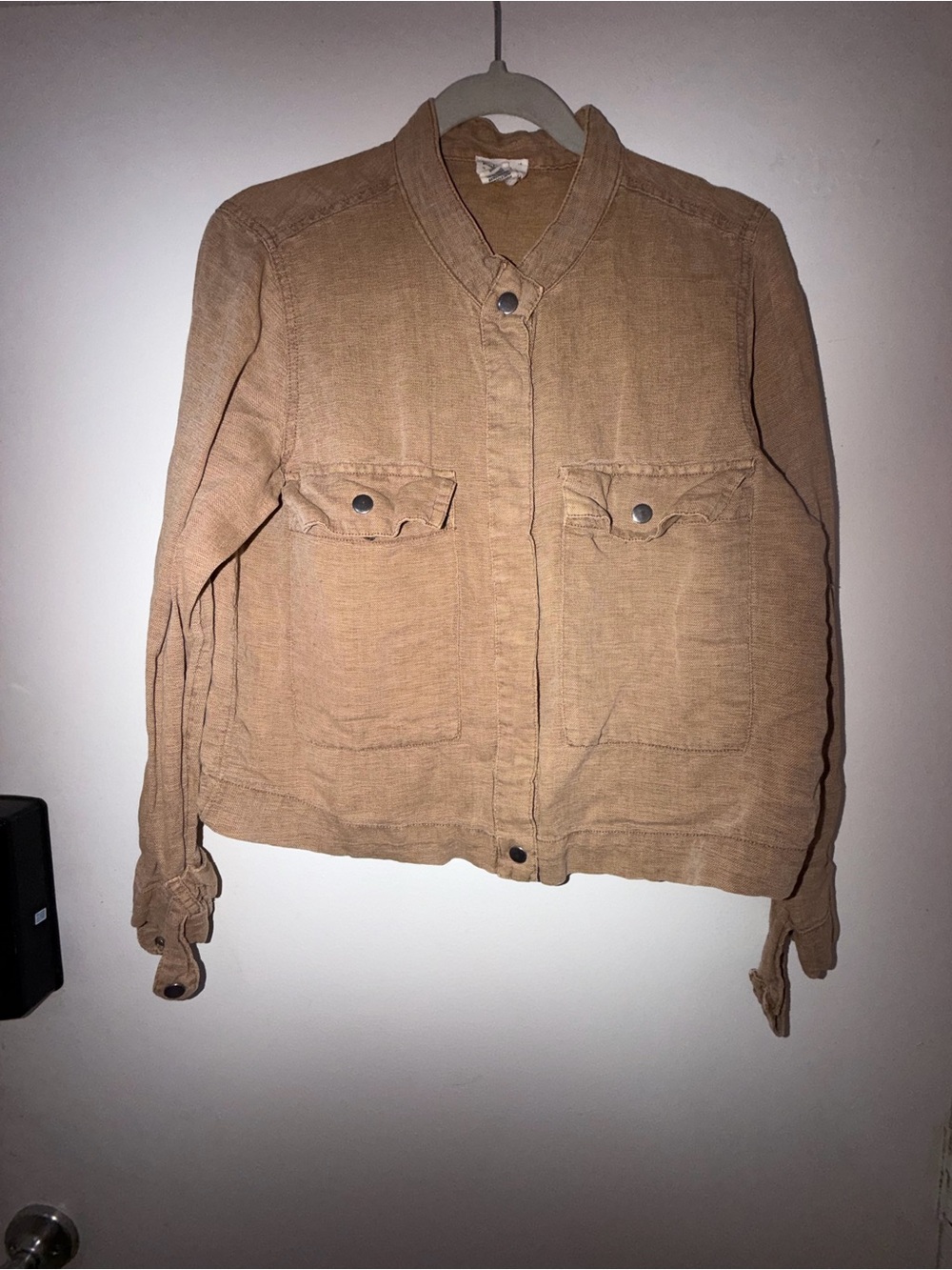 Nicole Miller tan textured shirt jacket